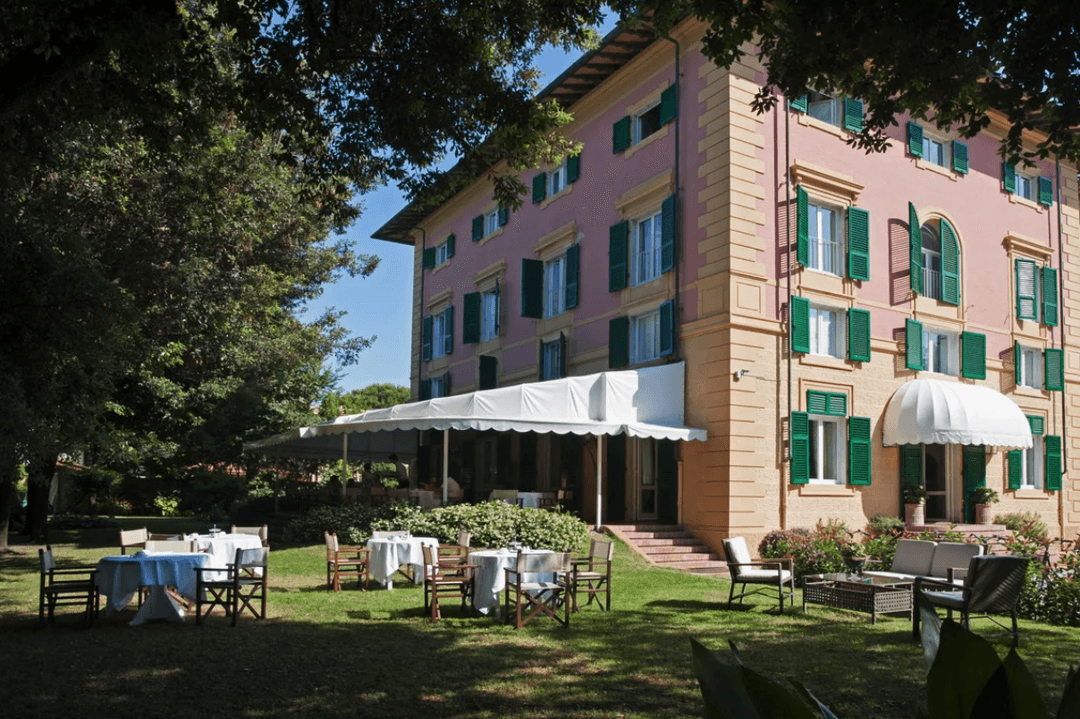 Augustus Hotel & Resort
