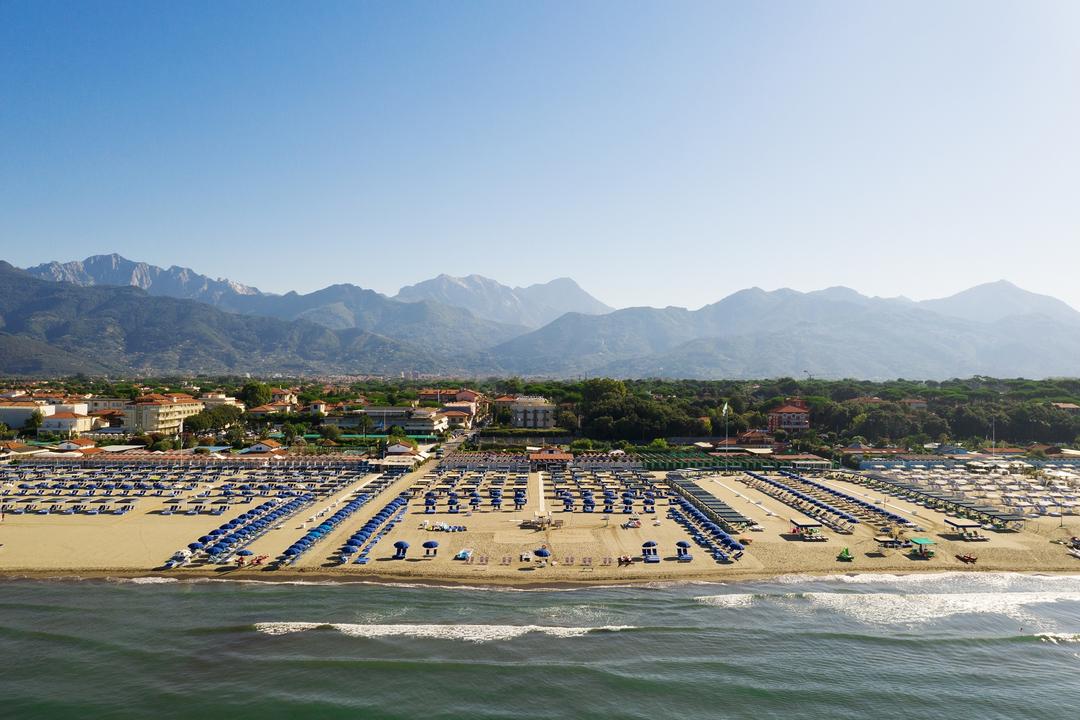 Bagno Angelo Tennis Court